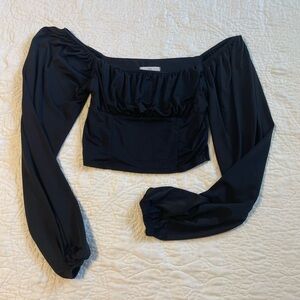 Black Long Sleeve Crop Top Size S. Brand: Live In The Moment